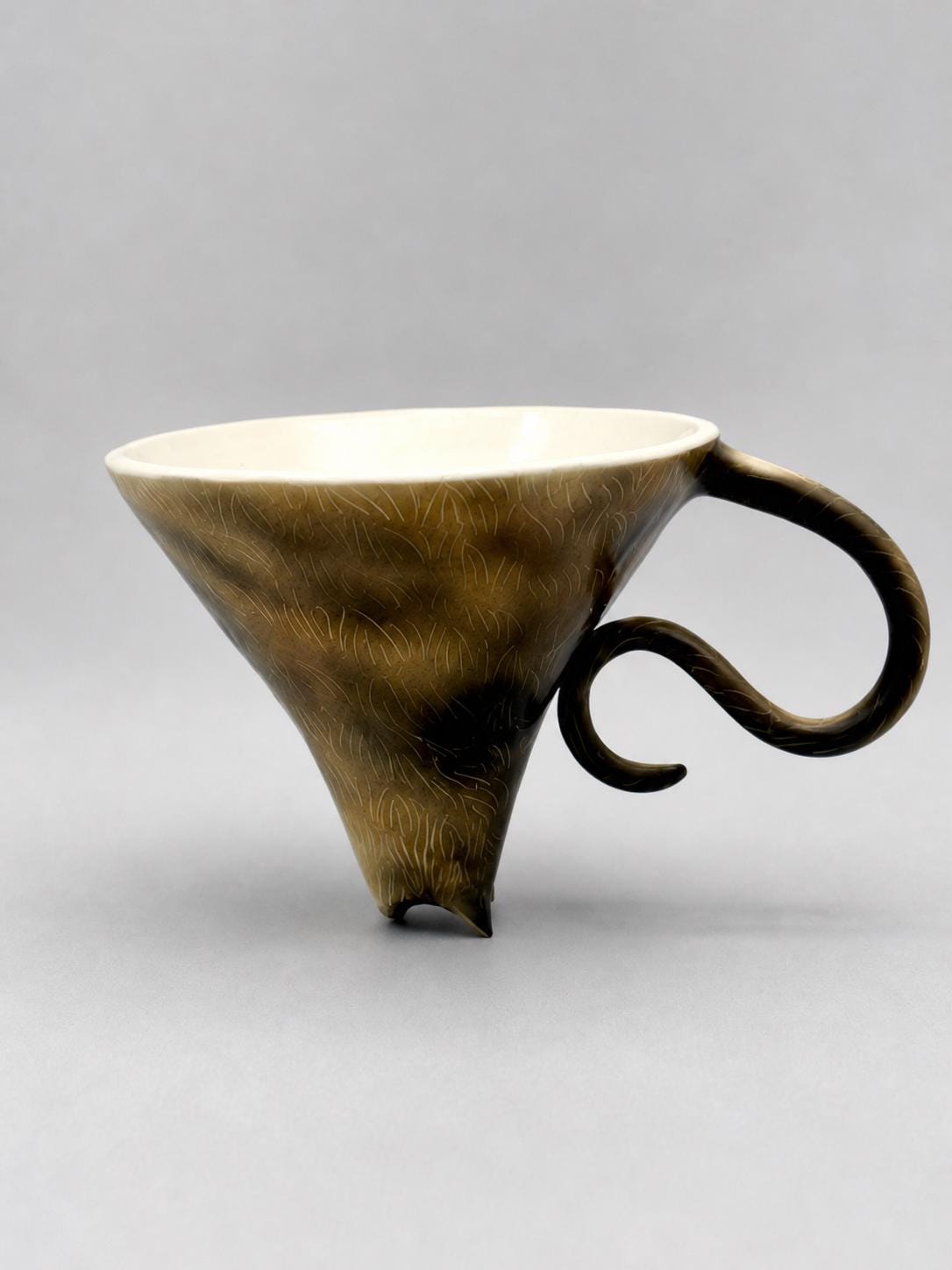 Upside Down Pet Ceramic Mug – Handmade Pet Coffee Cup with Cat/Dog Face Base